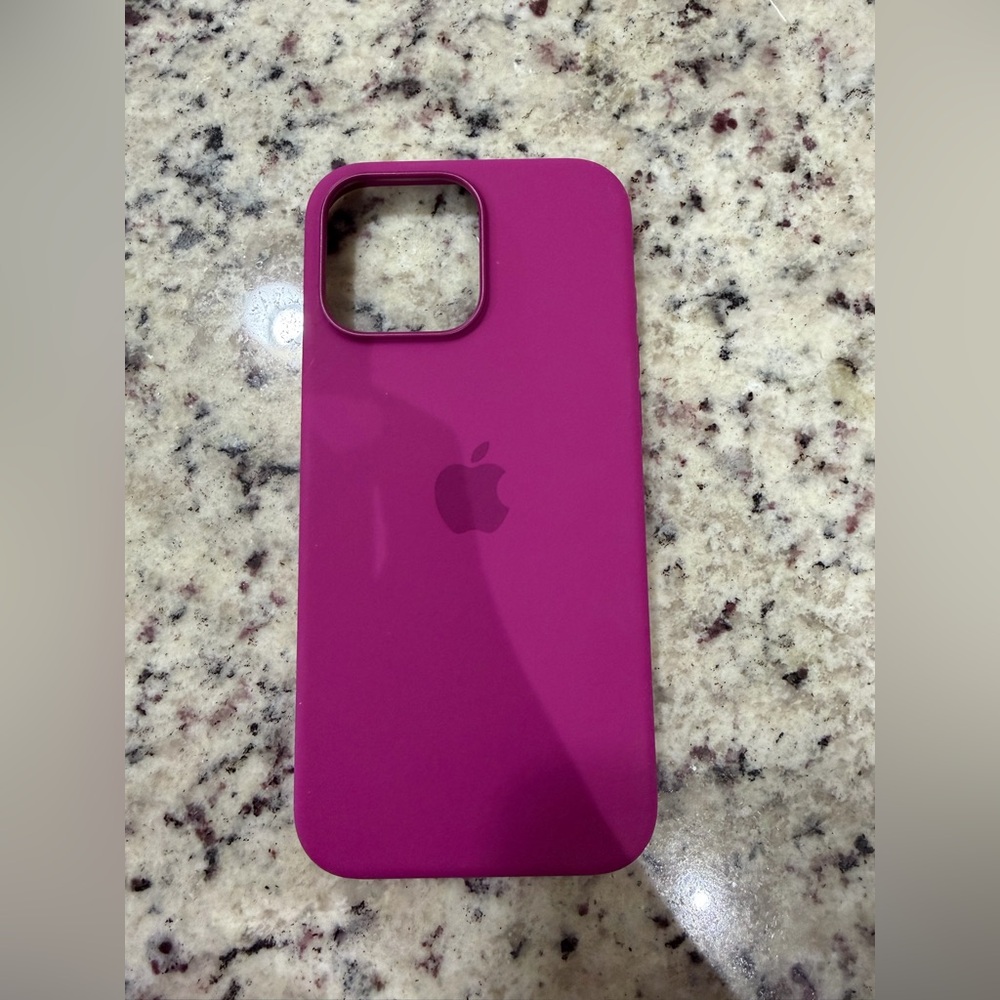 Apple Magenta Silicone iPhone Case